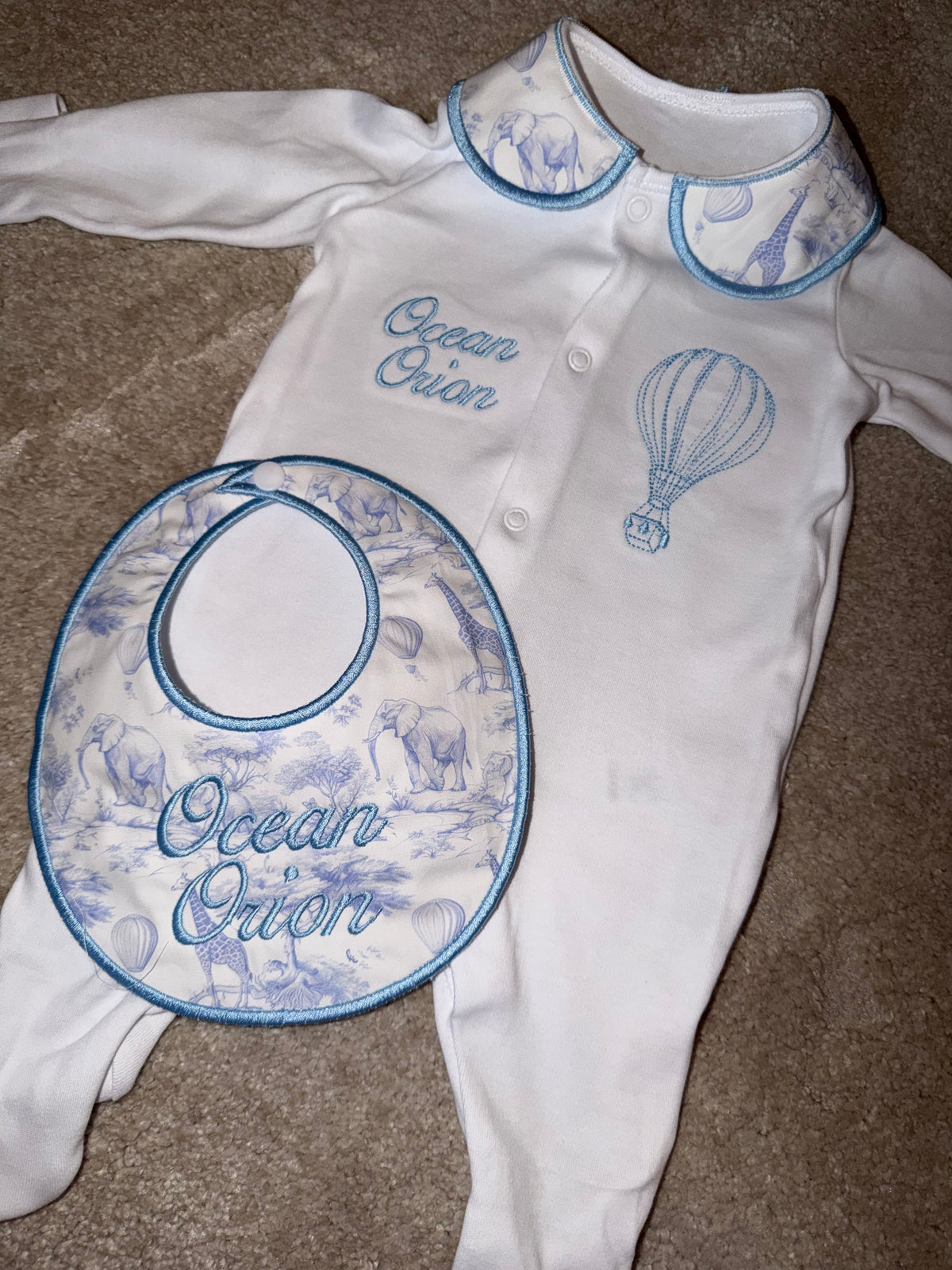 Vintage Safari Baby Set Onesie & Bib 3 Colours Soft Blue Toile Print with Elephants, Giraffes, Hot Air Balloons